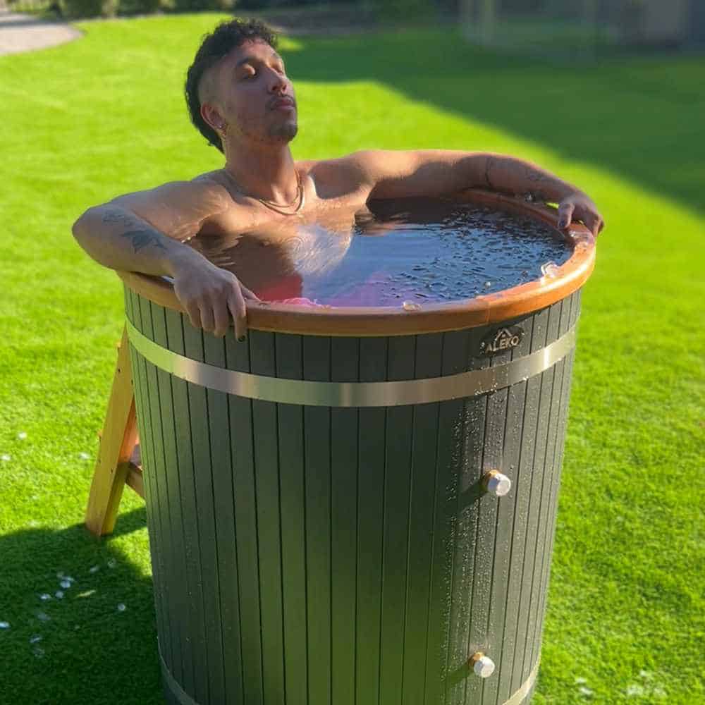 Aleko Outdoor Wooden Ice Bath Cold Plunge Tub - Image 6