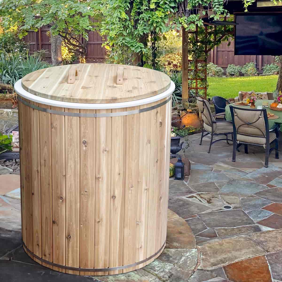 Dundalk Baltic Cedar Cold Plunge Tub - Image 3