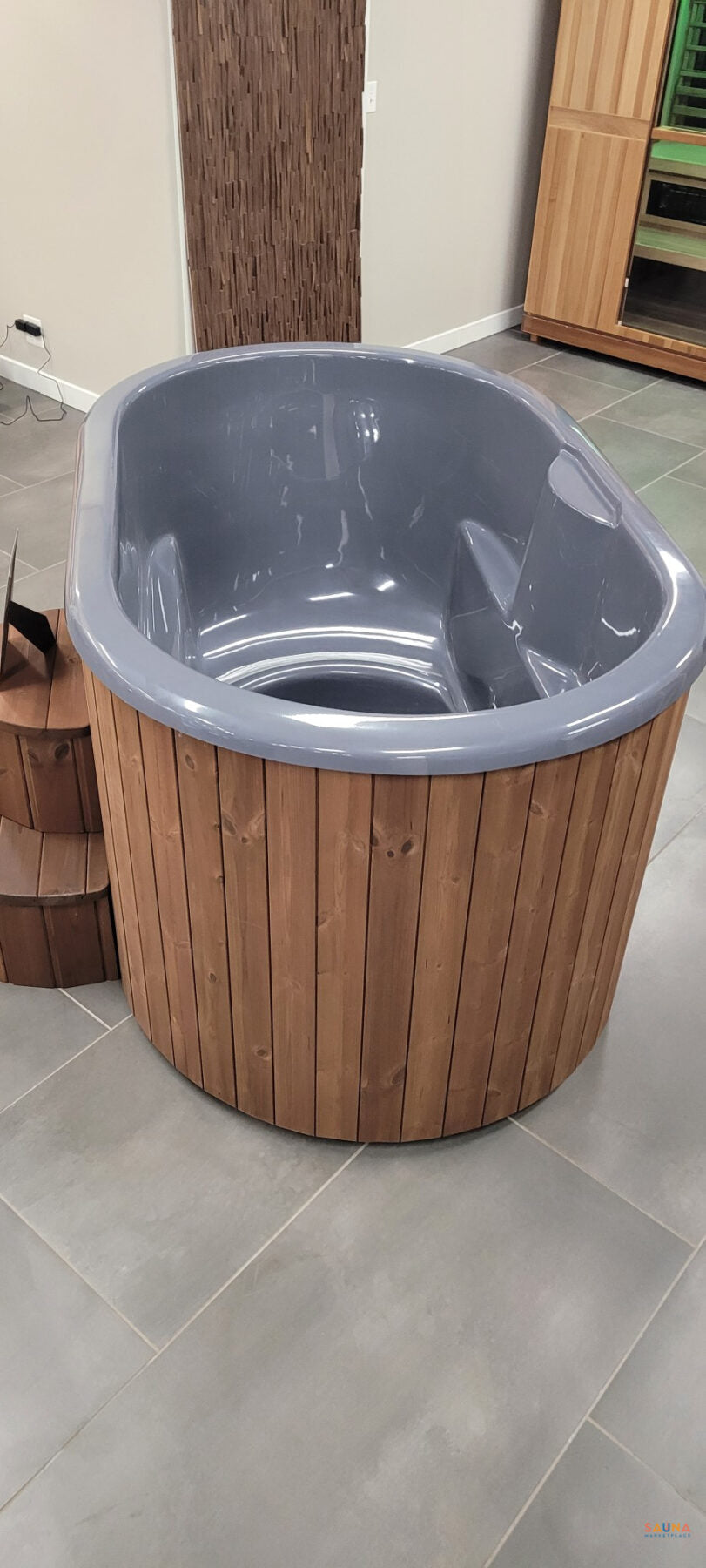 SaunaLife S2 Two-Person Cold Plunge Tub