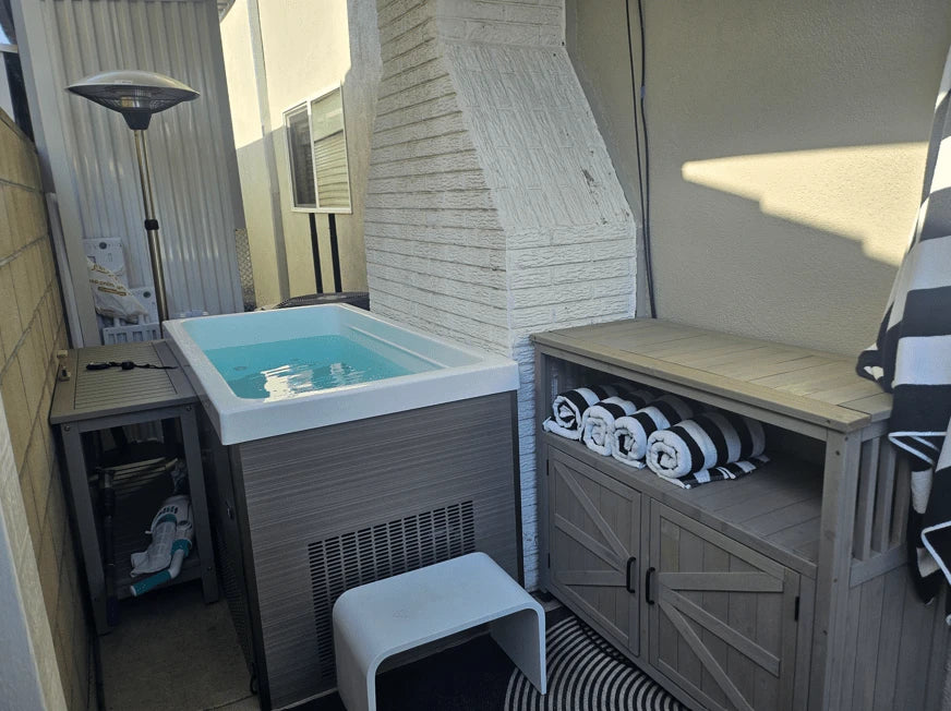 Aquavoss Model 1 | Fully Integrated Outdoor Cold Plunge System - Image 13